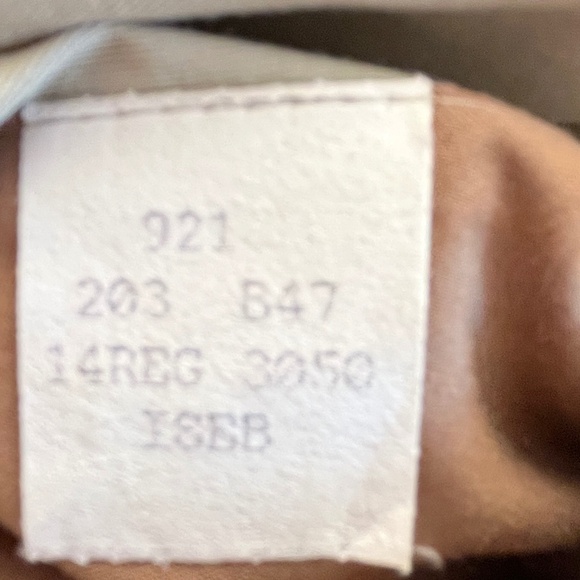 BURBERRY Vintage Raincoat w/Hood - Picture 16 of 16